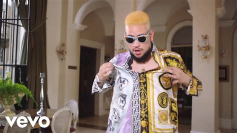 ‎Fela In Versace (feat. Kiddominant) – Song by AKA 